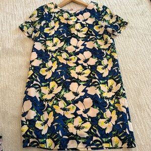 EUC J. CREW Floral Short Sleeve Shift Dress